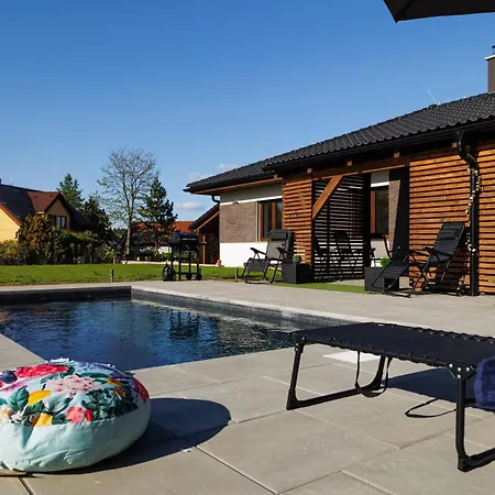 Pool Mukarov * Mukarschow
